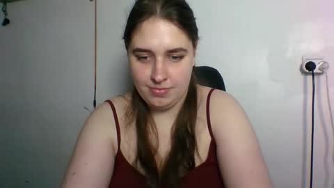 Snapshot of hess_luna_ chatting on October 17, 9:12 am hess_luna_ online show from October 17, 9:12 am