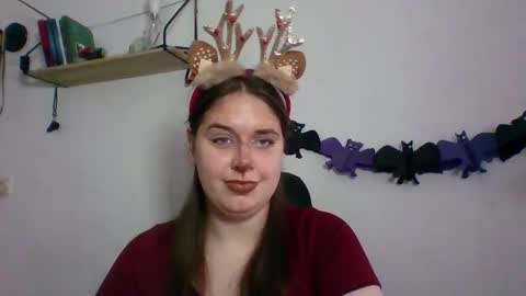 Snapshot of hess_luna_ chatting on October 22, 9:09 am hess_luna_ online show from October 22, 9:09 am