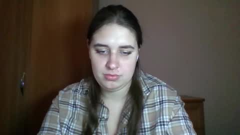 Snapshot of hess_luna_ chatting on October 28, 10:08 am hess_luna_ online show from October 28, 10:08 am