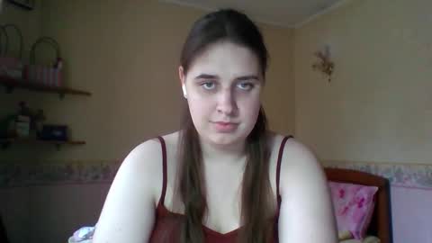 Snapshot of hess_luna_ chatting on November 4, 10:14 am hess_luna_ online show from November 4, 10:14 am