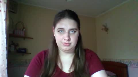 Snapshot of hess_luna_ chatting on November 5, 10:15 am hess_luna_ online show from November 5, 10:15 am