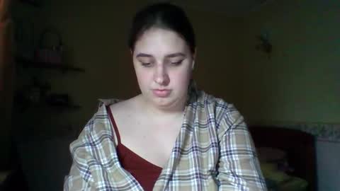 Snapshot of hess_luna_ chatting on November 8, 10:04 am hess_luna_ online show from November 8, 10:04 am