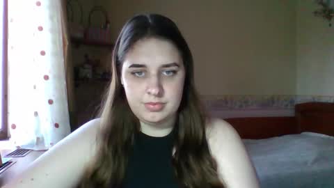 Snapshot of hess_luna_ chatting on January 6, 10:08 am hess_luna_ online show from January 6, 10:08 am