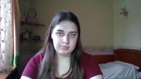 Snapshot of hess_luna_ chatting on January 7, 10:07 am hess_luna_ online show from January 7, 10:07 am