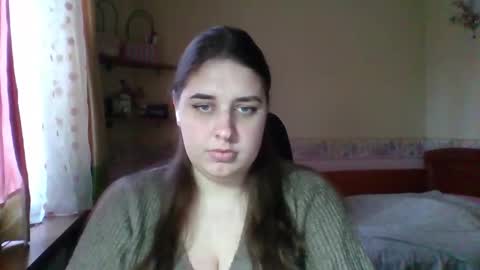 Snapshot of hess_luna_ chatting on January 14, 10:10 am hess_luna_ online show from January 14, 10:10 am
