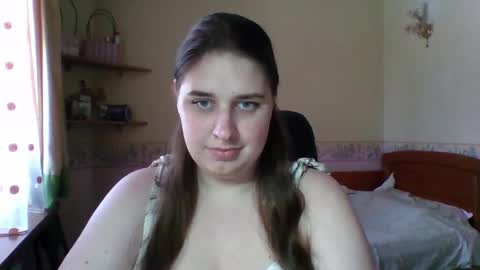 Snapshot of hess_luna_ chatting on February 9, 10:08 am hess_luna_ online show from February 9, 10:08 am