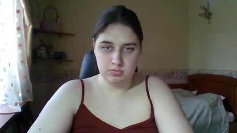 Snapshot of hess_luna_ chatting on February 16, 10:00 am hess_luna_ online show from February 16, 10:00 am