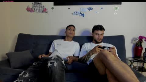 yeis online show from April 6, 9:05 pm