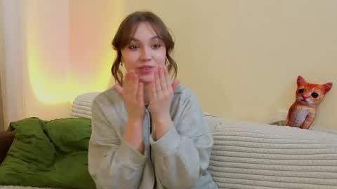 Jane online show from May 12, 7:27 am