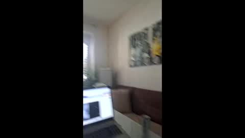 lara online show from April 15, 11:17 am