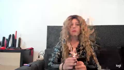 hexemmy online show from May 21, 1:40 pm