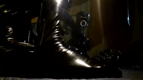 hexlustrious online show from November 23, 6:35 am