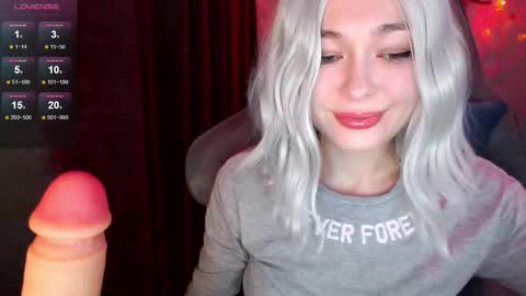 Snapshot of hey_nora_ chatting on November 5, 9:26 pm Nora online show from November 5, 9:26 pm