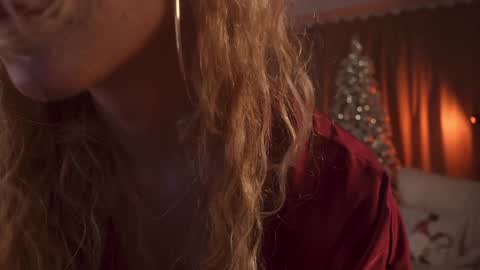 Snapshot of heybanan chatting on December 12, 7:59 pm Alina online show from December 12, 7:59 pm