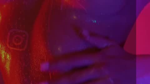 Snapshot of heybanan chatting on January 12, 7:53 pm Alina online show from January 12, 7:53 pm