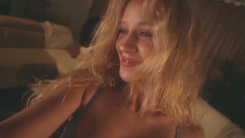 Snapshot of heybanan chatting on January 27, 9:55 pm Alina online show from January 27, 9:55 pm