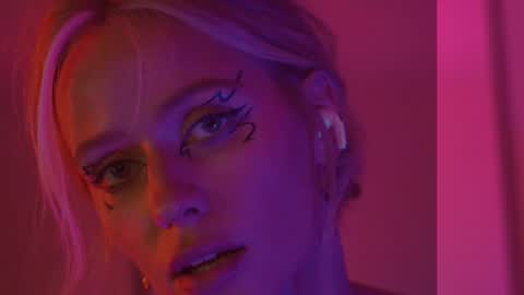 Snapshot of heybanan chatting on September 21, 6:09 pm Alina online show from September 21, 6:09 pm