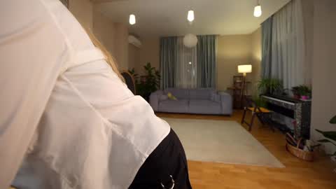 Snapshot of heybanan chatting on November 9, 3:54 pm Alina online show from November 9, 3:54 pm