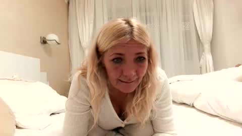 Heyheygrey online show from October 10, 6:12 am