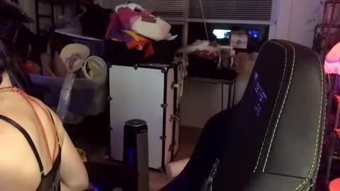 FlexieFae online show from January 7, 6:05 am