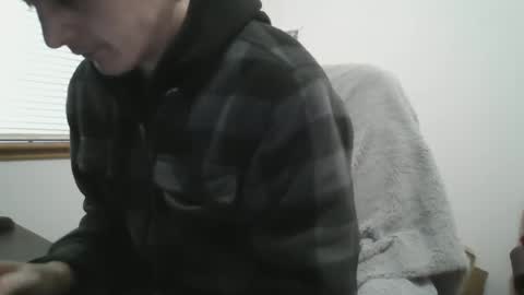 Snapshot of hghdea chatting on January 6, 9:08 am Highdea online show from January 6, 9:08 am