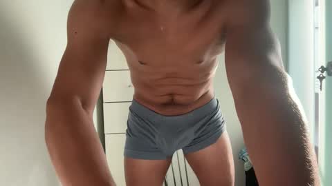 Snapshot of hhernan1 chatting on April 3, 8:51 pm hhernan1 online show from April 3, 8:51 pm