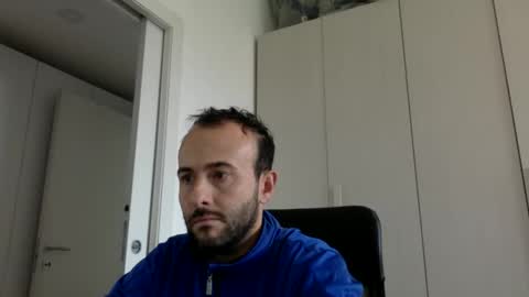 Snapshot of hhombre chatting on October 30, 11:55 am hhombre online show from October 30, 11:55 am