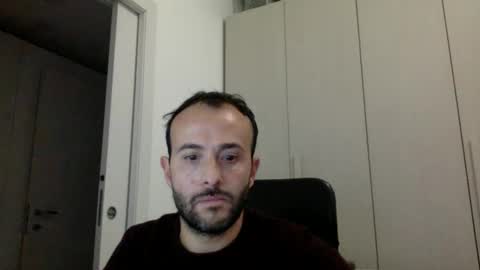 Snapshot of hhombre chatting on October 31, 3:46 pm hhombre online show from October 31, 3:46 pm