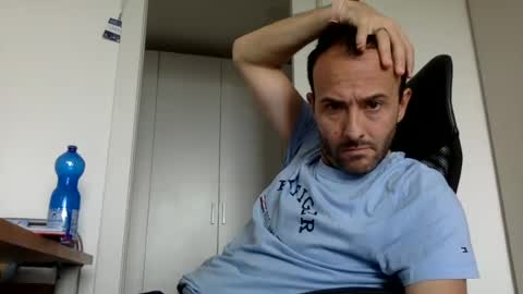 Snapshot of hhombre chatting on June 29, 10:15 am hhombre online show from June 29, 10:15 am