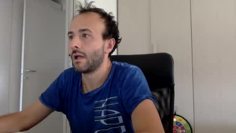 Snapshot of hhombre chatting on July 27, 9:49 am hhombre online show from July 27, 9:49 am