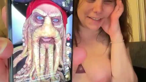 Snapshot of hichemlacoste333 chatting on October 20, 12:44 am hichemlacoste333 online show from October 20, 12:44 am