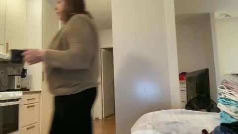 Snapshot of hichemlacoste333 chatting on November 1, 3:47 pm hichemlacoste333 online show from November 1, 3:47 pm