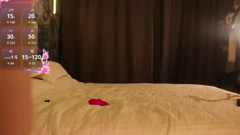 hidden_muse online show from March 24, 4:34 pm