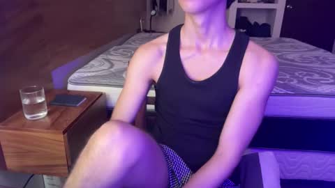 Snapshot of hiddendeseos chatting on October 25, 7:30 pm hiddendeseos online show from October 25, 7:30 pm