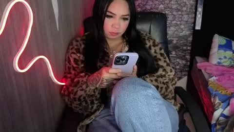 high online show from April 7, 6:47 am