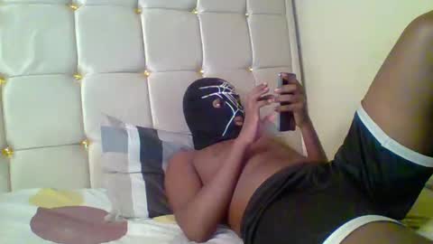 Highmoans online show from November 30, 8:13 pm