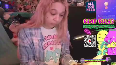 Snapshot of highnesscanna chatting on January 10, 10:39 am HiGHNESS CANNA online show from January 10, 10:39 am