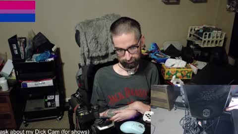 Snapshot of highpriest_belial chatting on December 28, 2:01 am James Belial online show from December 28, 2:01 am