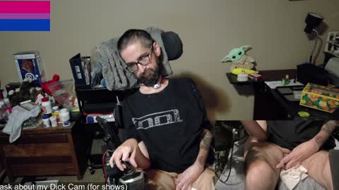 Snapshot of highpriest_belial chatting on January 8, 2:25 am James Belial online show from January 8, 2:25 am