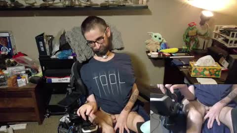 Snapshot of highpriest_belial chatting on March 7, 2:15 am James Belial online show from March 7, 2:15 am