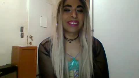 Snapshot of hihheelstranny chatting on September 21, 7:54 am hihheelstranny online show from September 21, 7:54 am