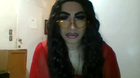 Snapshot of hihheelstranny chatting on May 1, 7:02 am hihheelstranny online show from May 1, 7:02 am