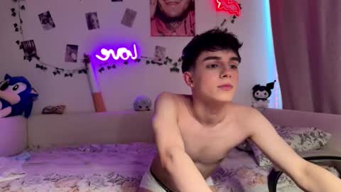 Snapshot of hiidear chatting on March 2, 7:37 am twinkvadusha online show from March 2, 7:37 am