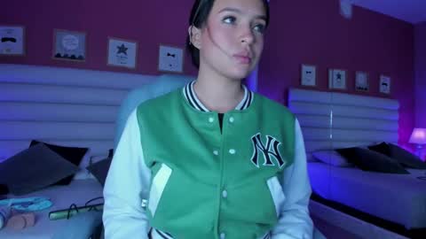 hilary_tailor online show from September 10, 11:10 am