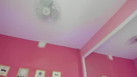 hilary_tailor online show from December 16, 12:43 pm