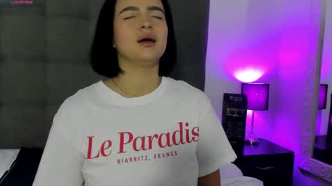 hilary_tailor online show from April 10, 11:26 am