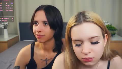 Snapshot of hildredmeiste chatting on February 11, 7:30 pm bella online show from February 11, 7:30 pm