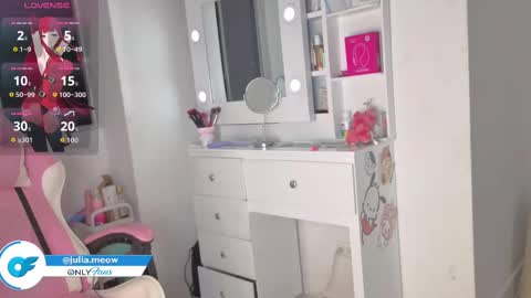 hillsdandarkie_44 online show from September 11, 3:17 am