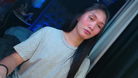 yuricah online show from January 15, 8:20 am