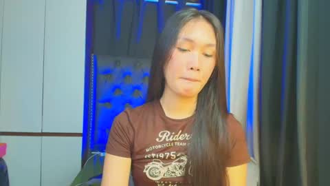 yuricah online show from March 3, 4:36 am